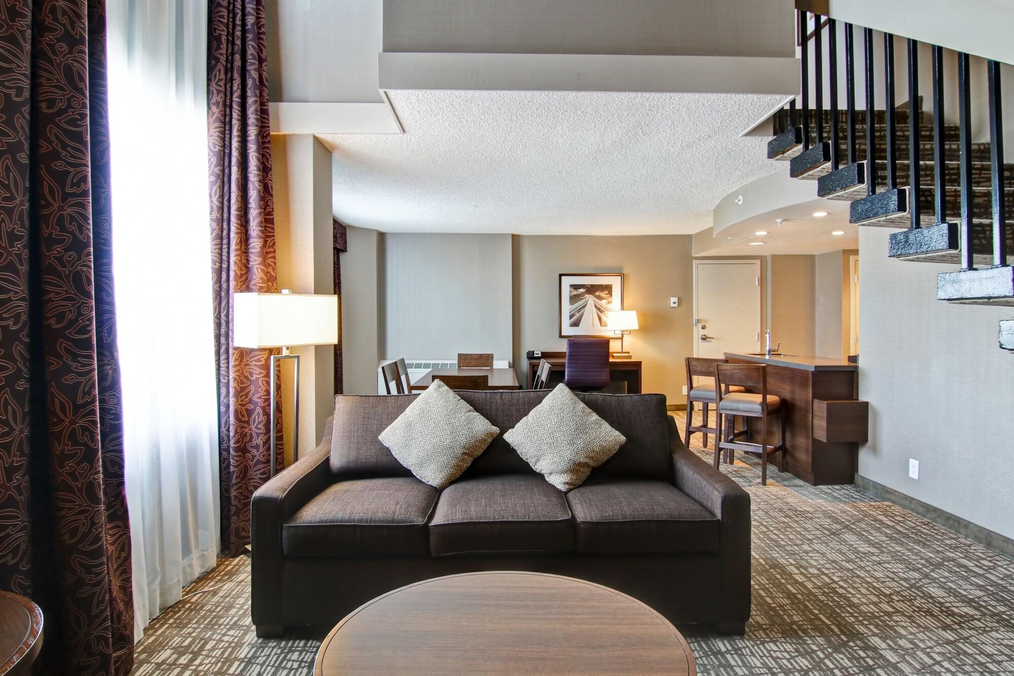Doubletree By Hilton West Edmonton Hotel Exterior foto