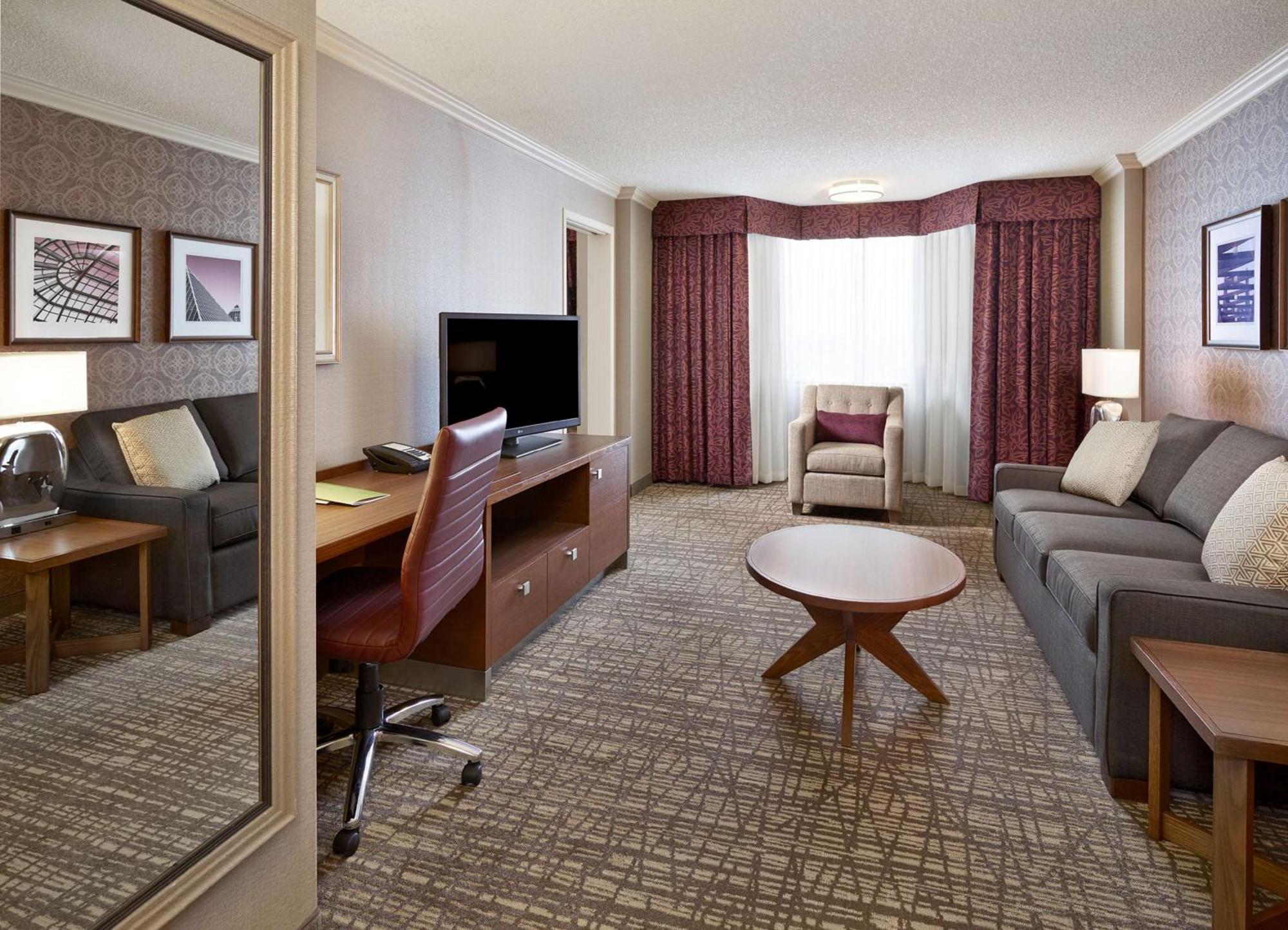 Doubletree By Hilton West Edmonton Hotel Exterior foto